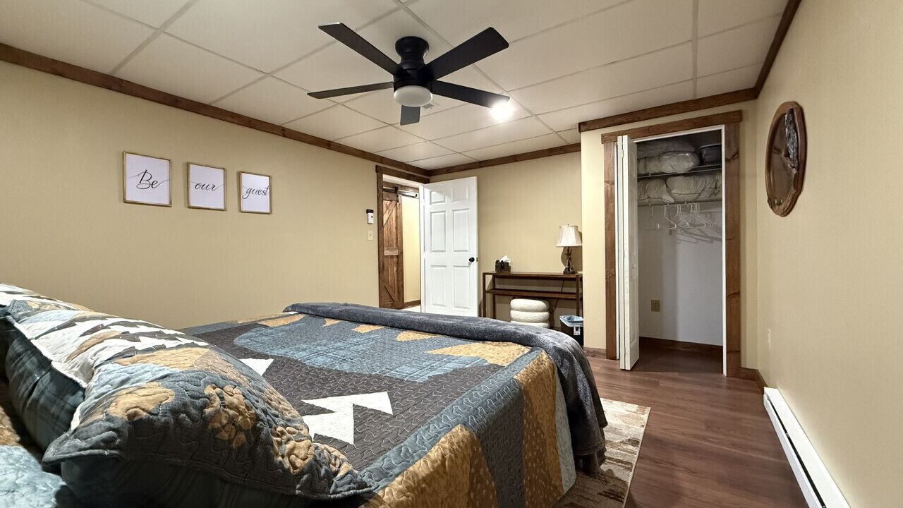 Photo of Bedroom in Alpine Lake
