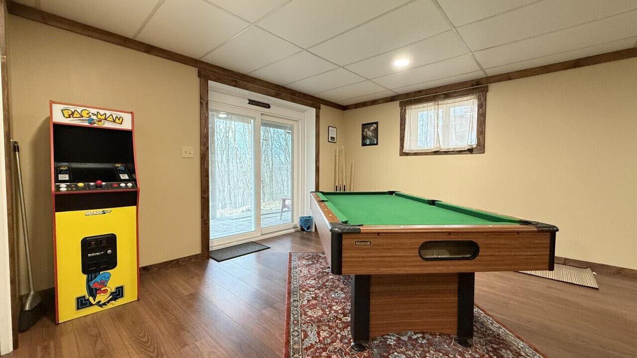Photo of Bedroom in Alpine Lake