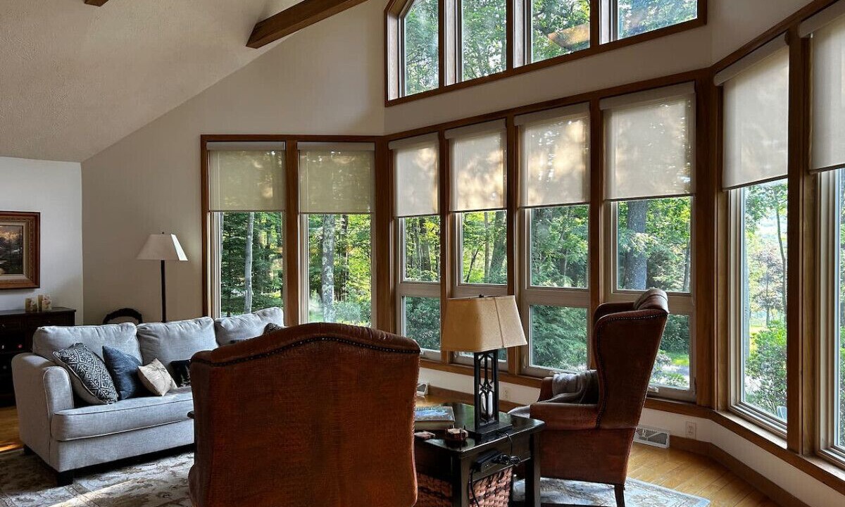 Photo of Livingroom in Alpine Lake