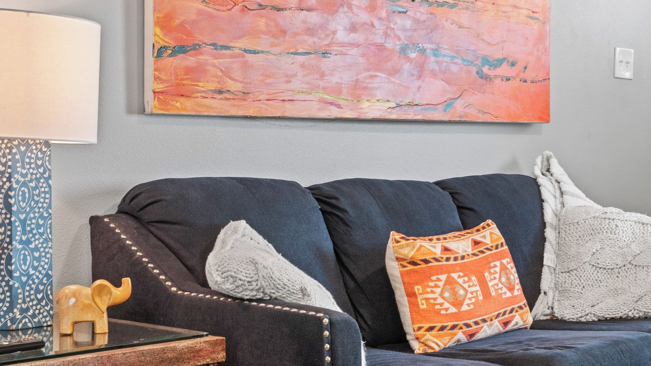 Photo of Livingroom in Lincoln Park