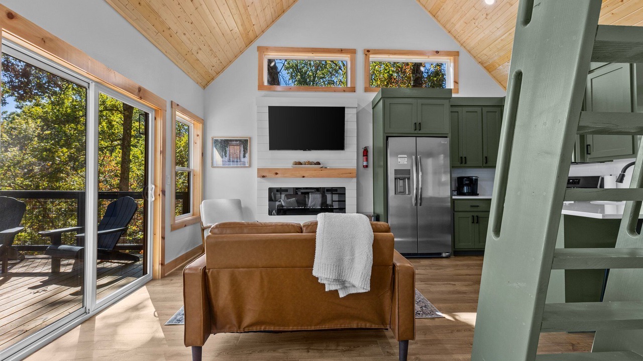 Photo of Livingroom in Beaver Shores