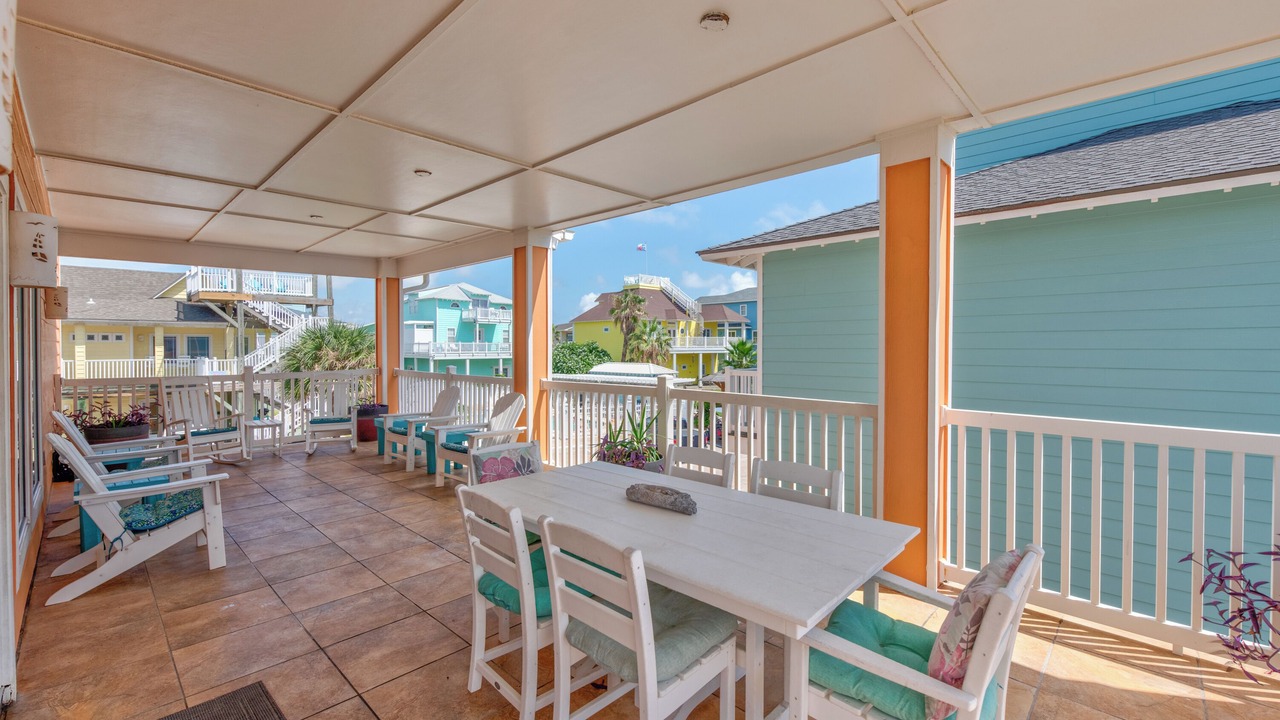 Photo of Patio Balcony in Sand Point