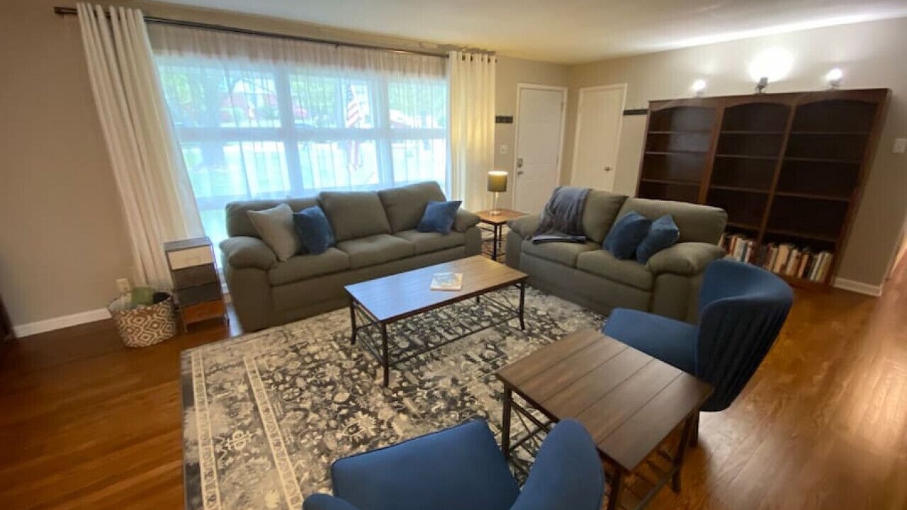 Photo of Livingroom in Knoxville