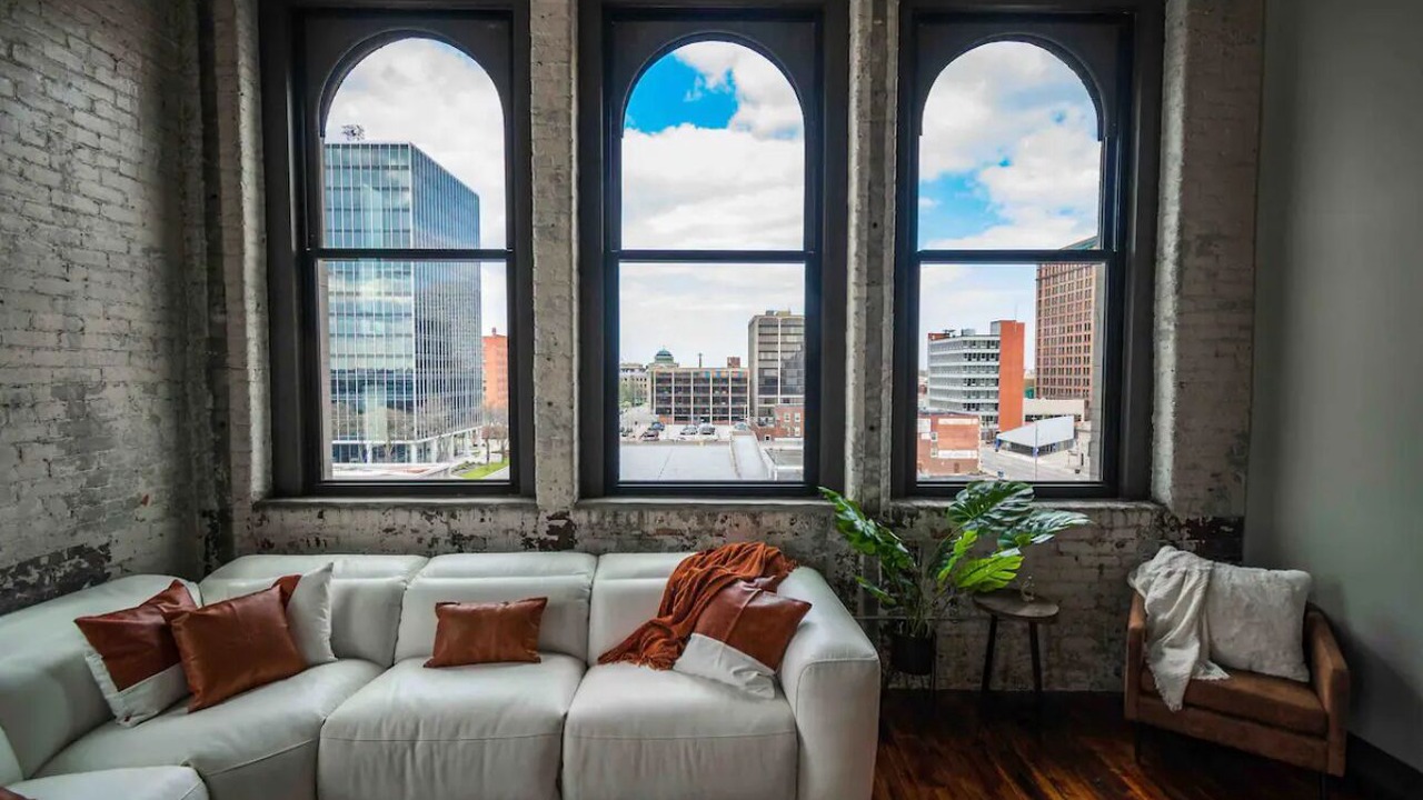 Photo of Livingroom in Downtown Toledo