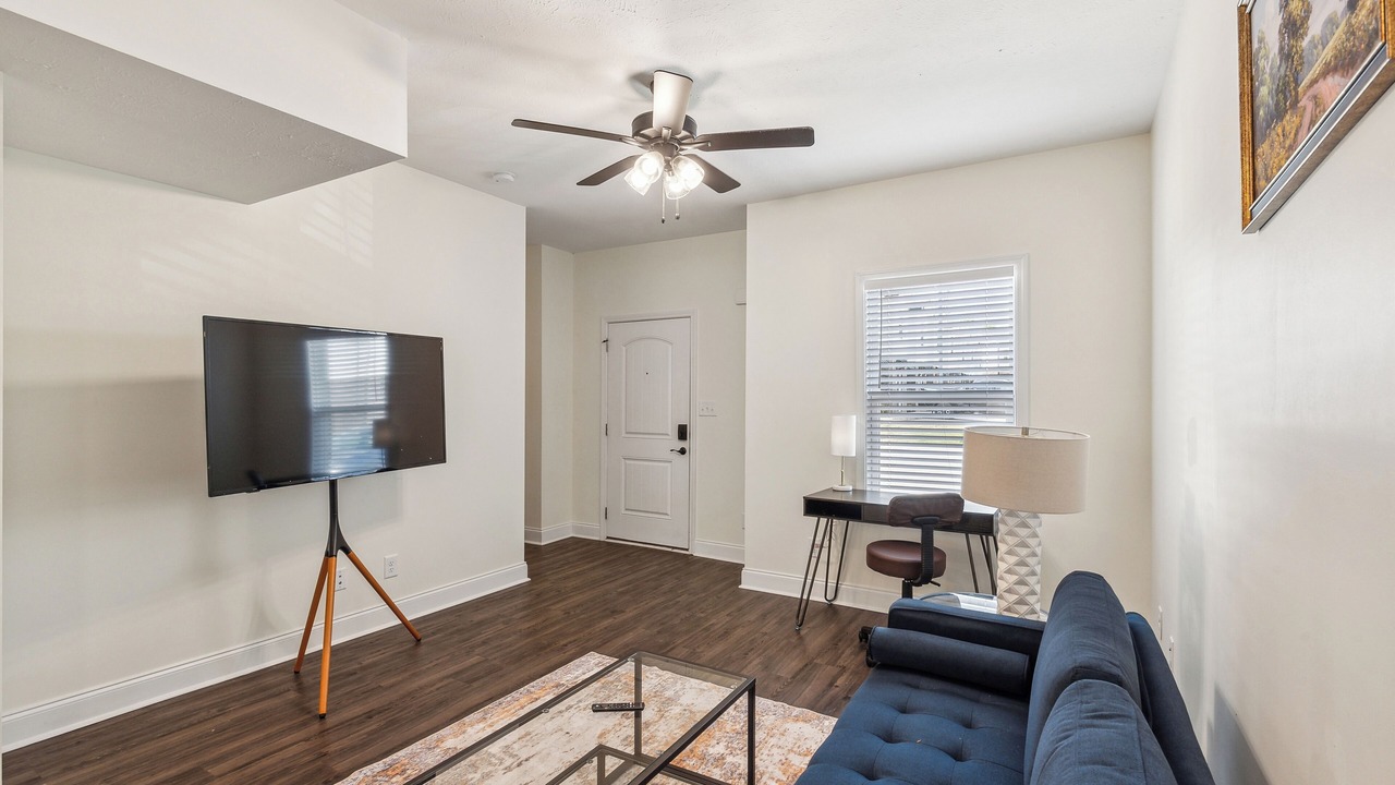 Photo of Livingroom in Clarksville