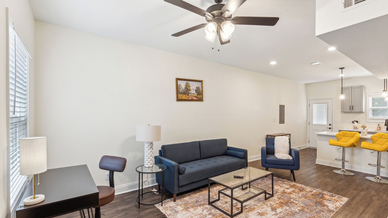 Photo of Livingroom in Clarksville