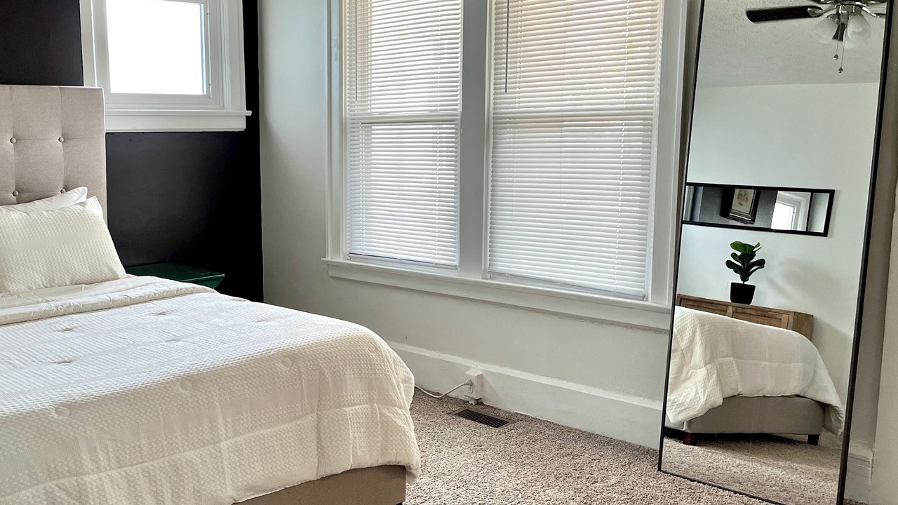 Photo of Bedroom in Franklin Park