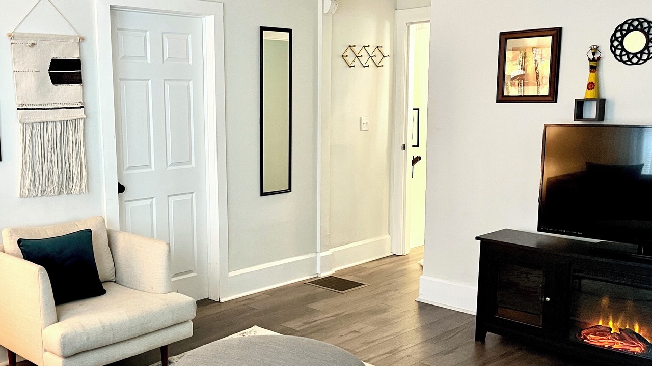 Photo of Livingroom in Franklin Park