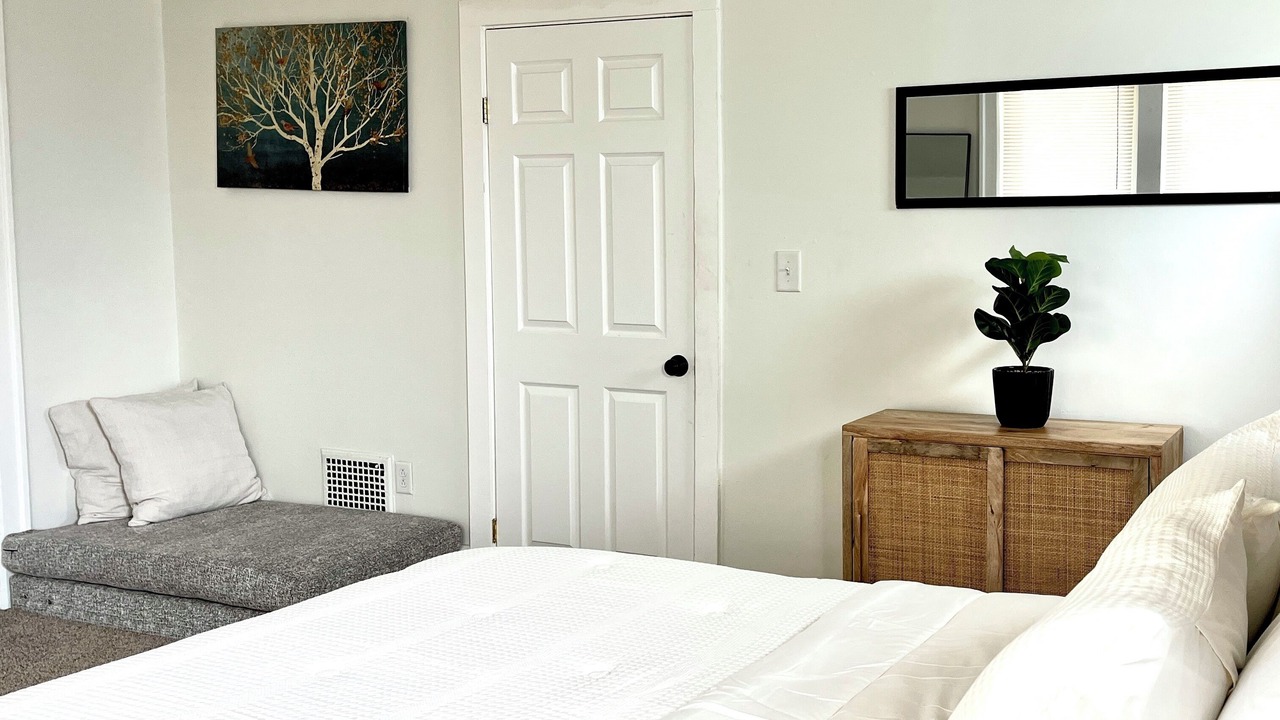 Photo of Bedroom in Franklin Park
