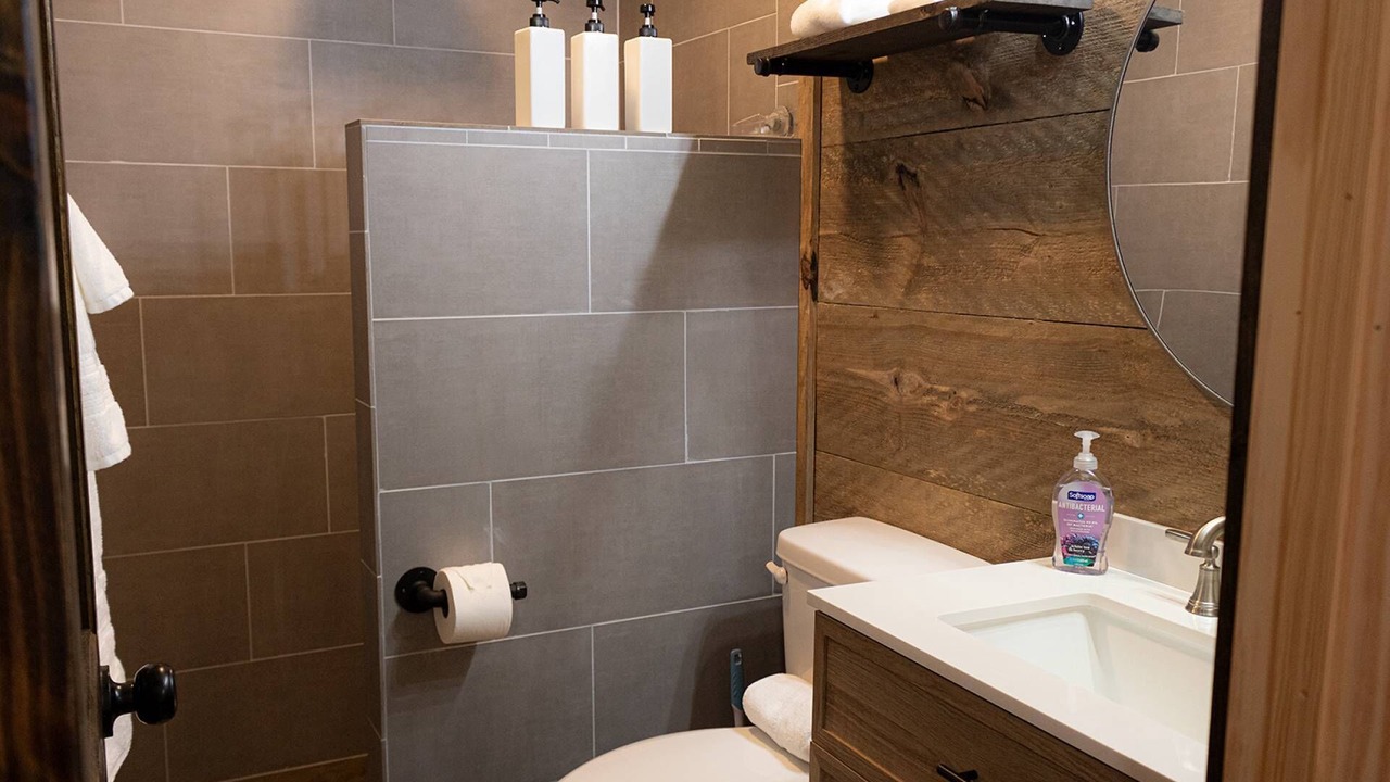 Photo of Bathroom in Rising Fawn