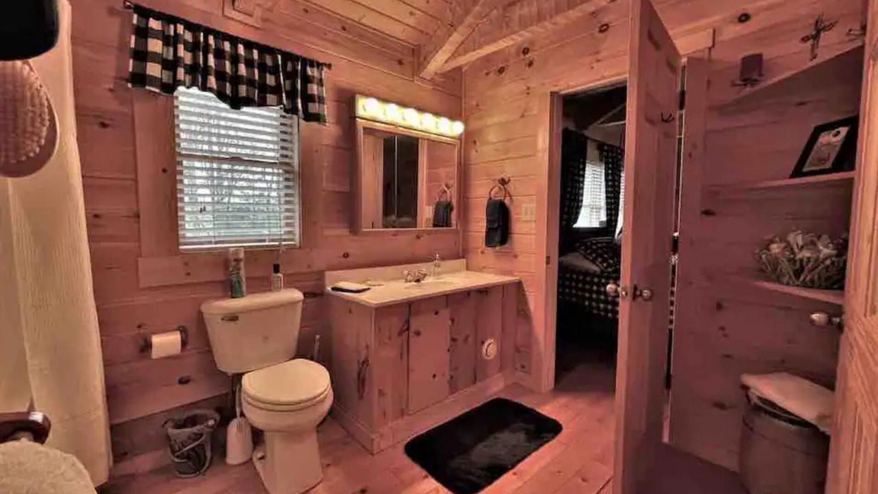 Photo of Bathroom in Del Rio