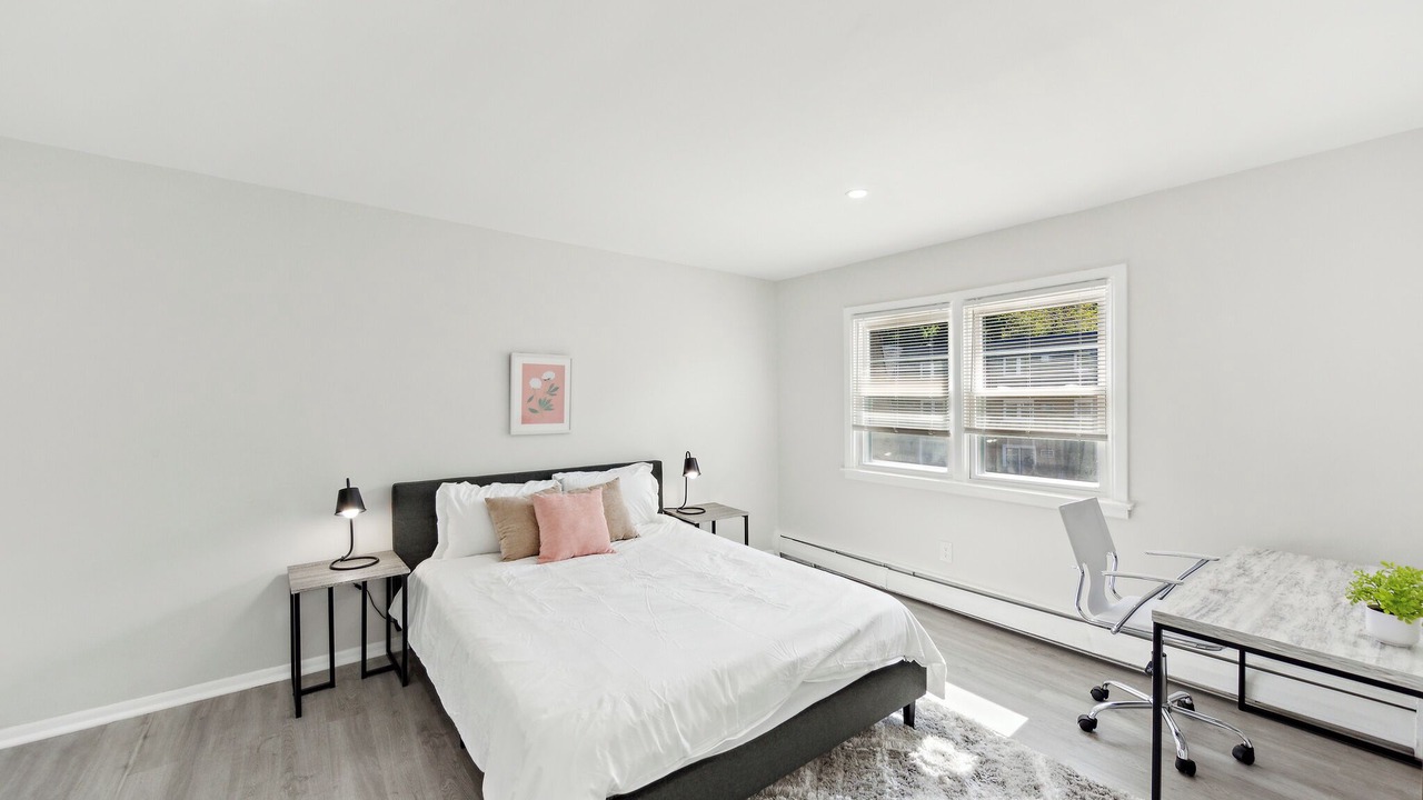 Photo of Bedroom in Newark