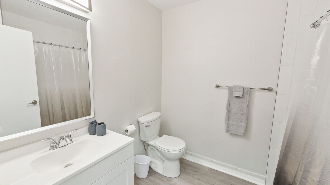 Photo of Bathroom in Newark