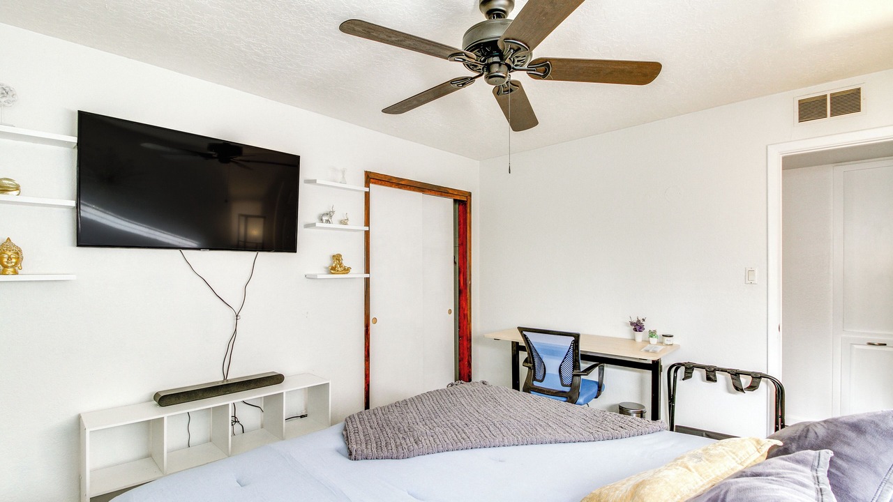 Photo of Bedroom in Paradise Hills Civic
