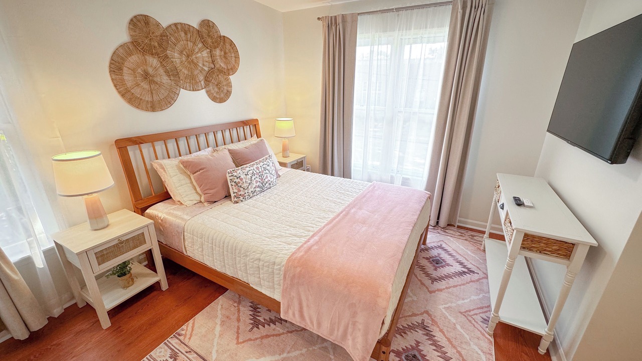 Photo of Bedroom in University District