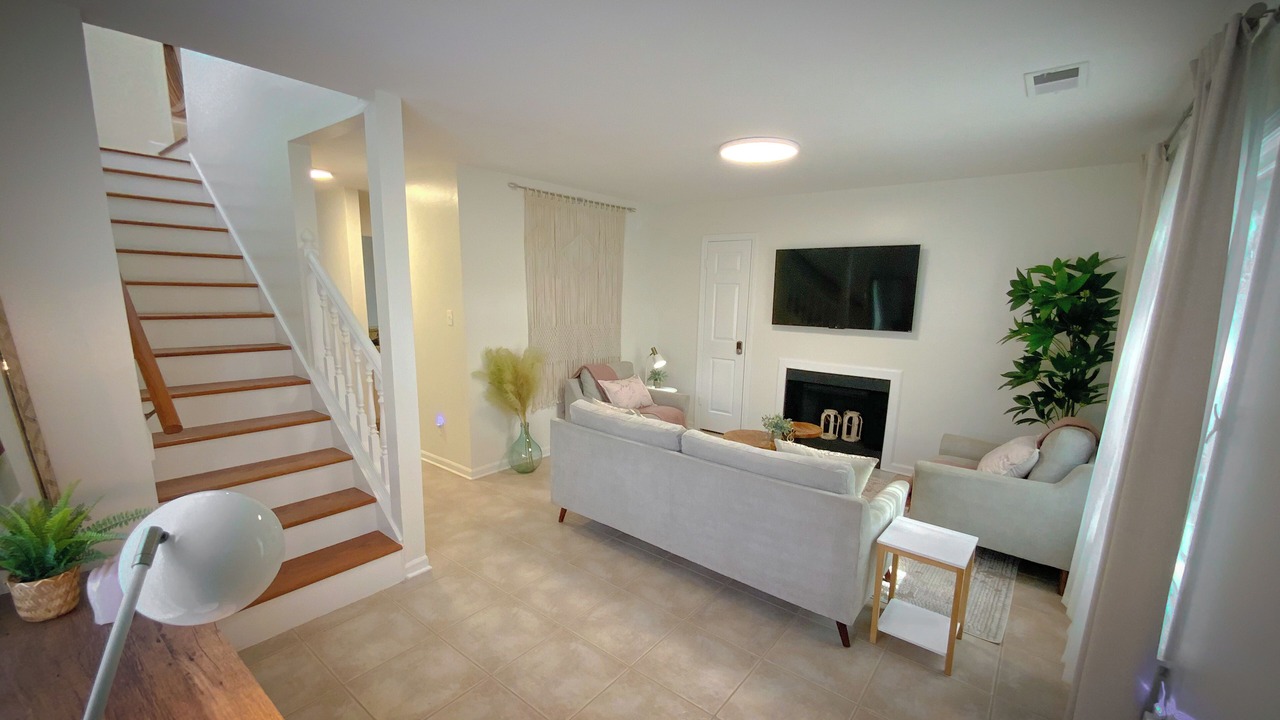 Photo of Livingroom in University District
