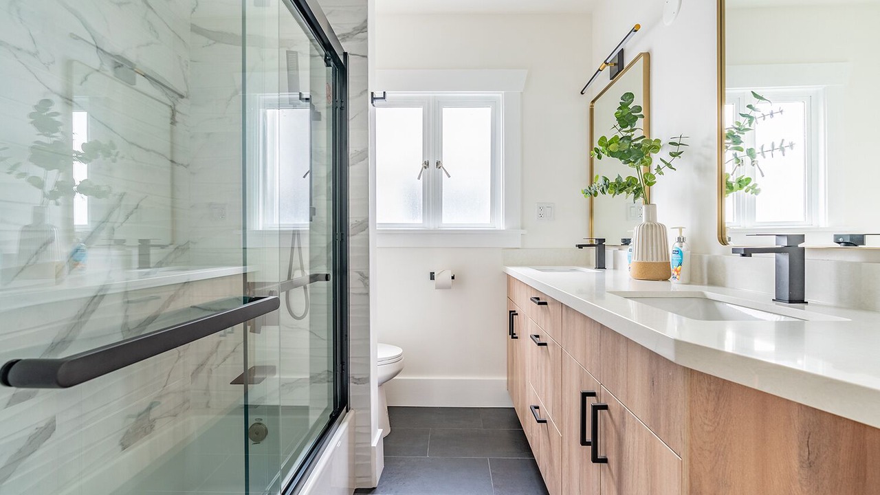 Photo of Bathroom in East Queen Anne