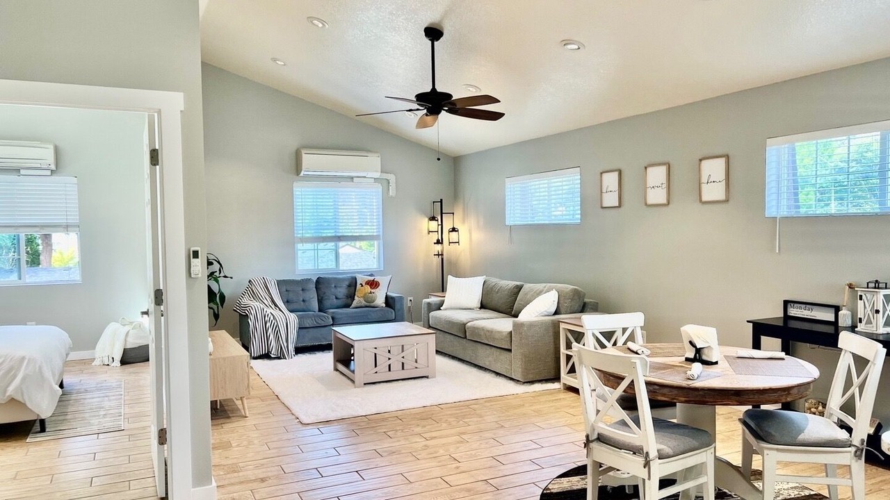 Photo of Livingroom in Beaverton