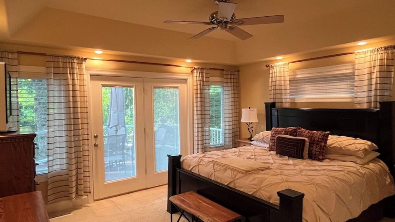 Photo of Bedroom in Roach