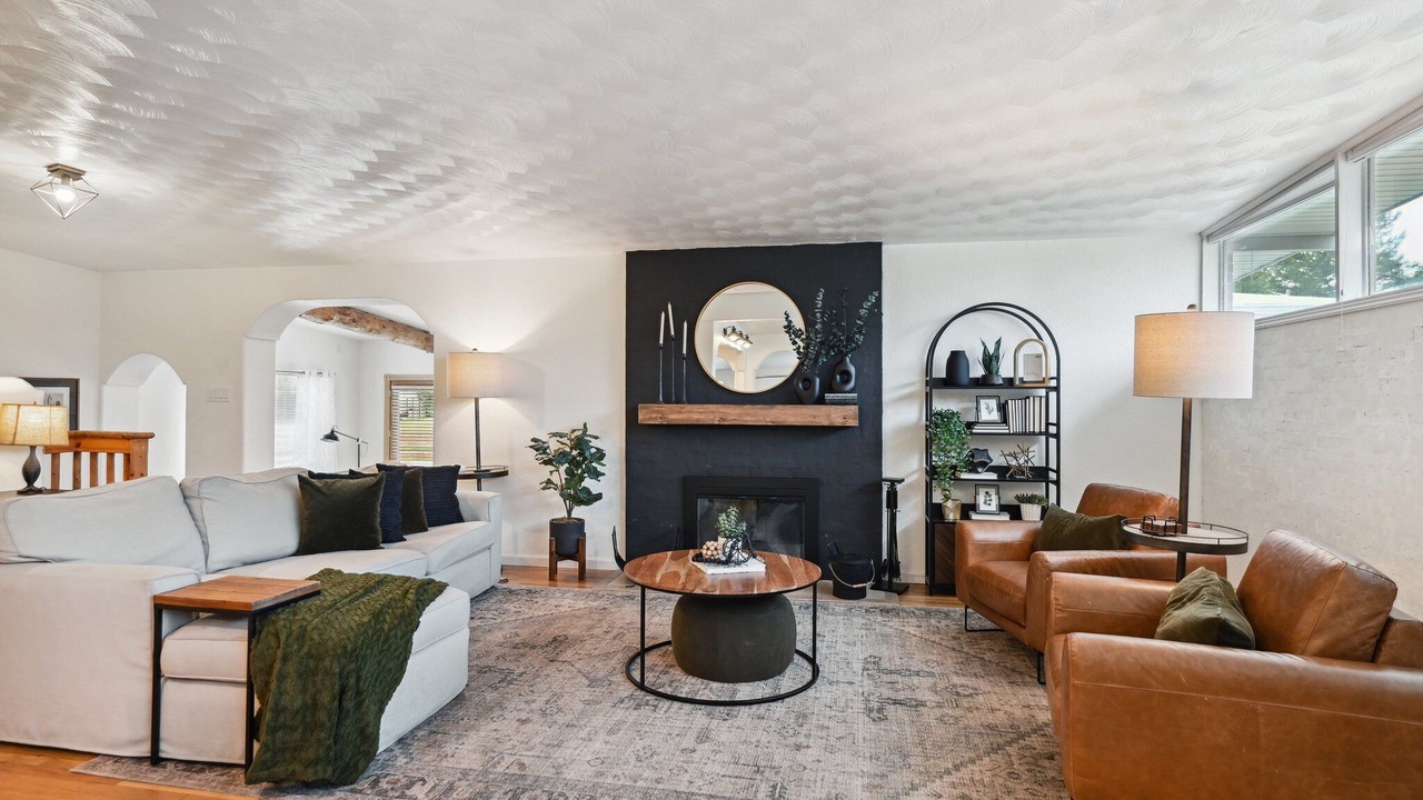 Photo of Livingroom in Littleton