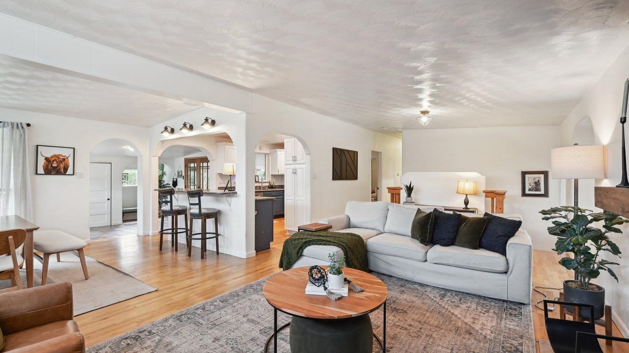 Photo of Livingroom in Littleton