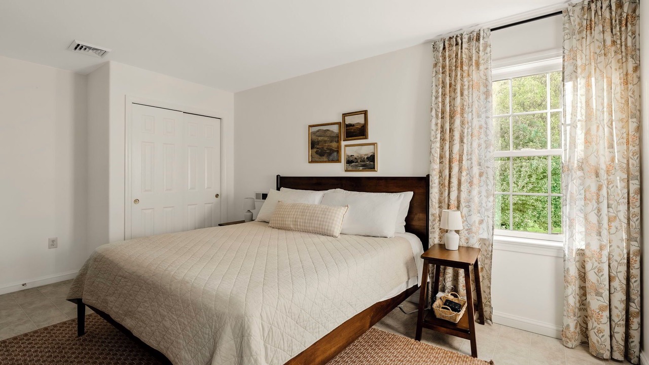 Photo of Bedroom in Narvon