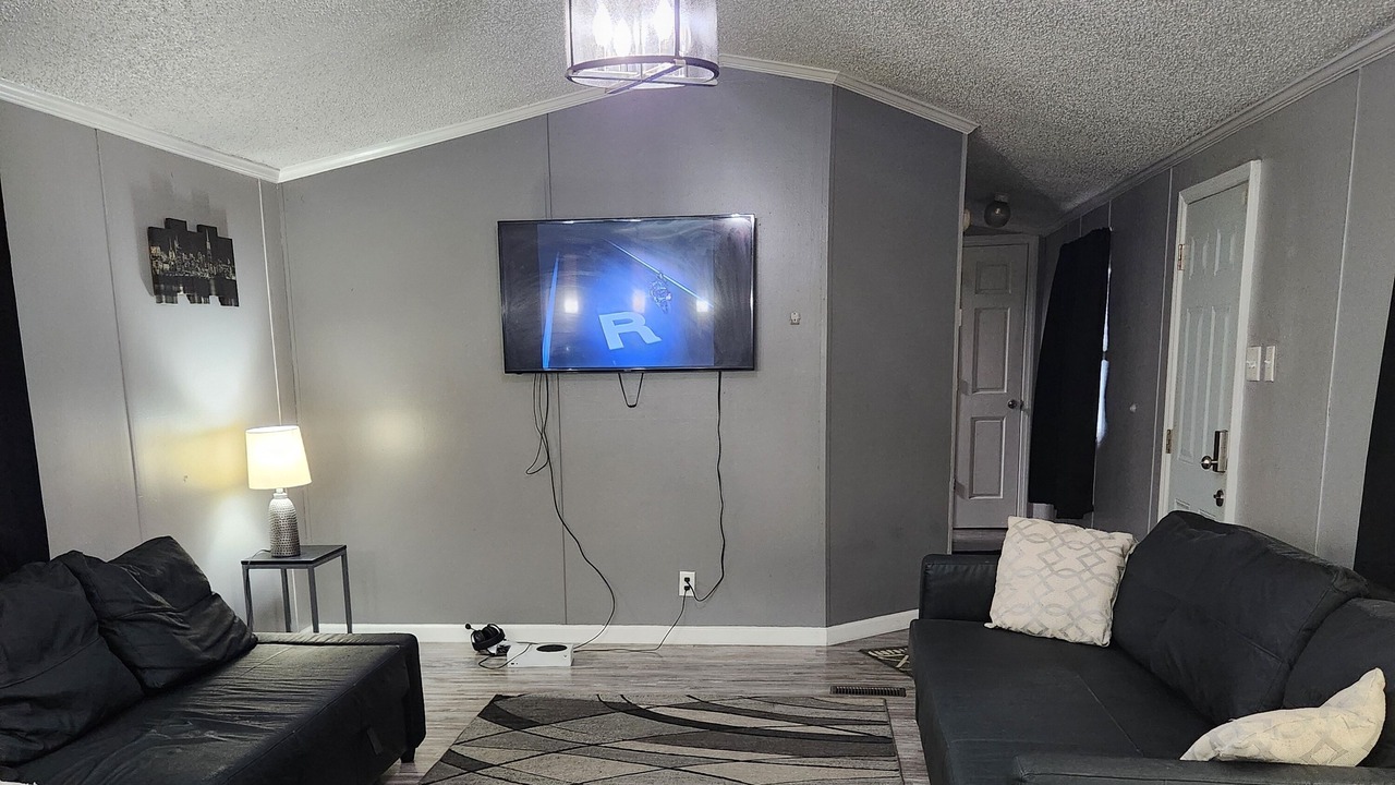 Photo of Livingroom in Star City