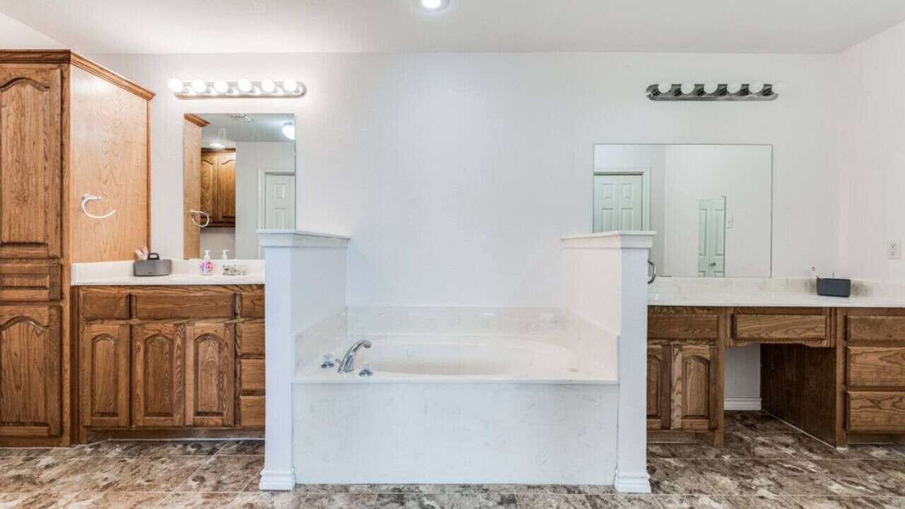 Photo of Bathroom in Ellis County