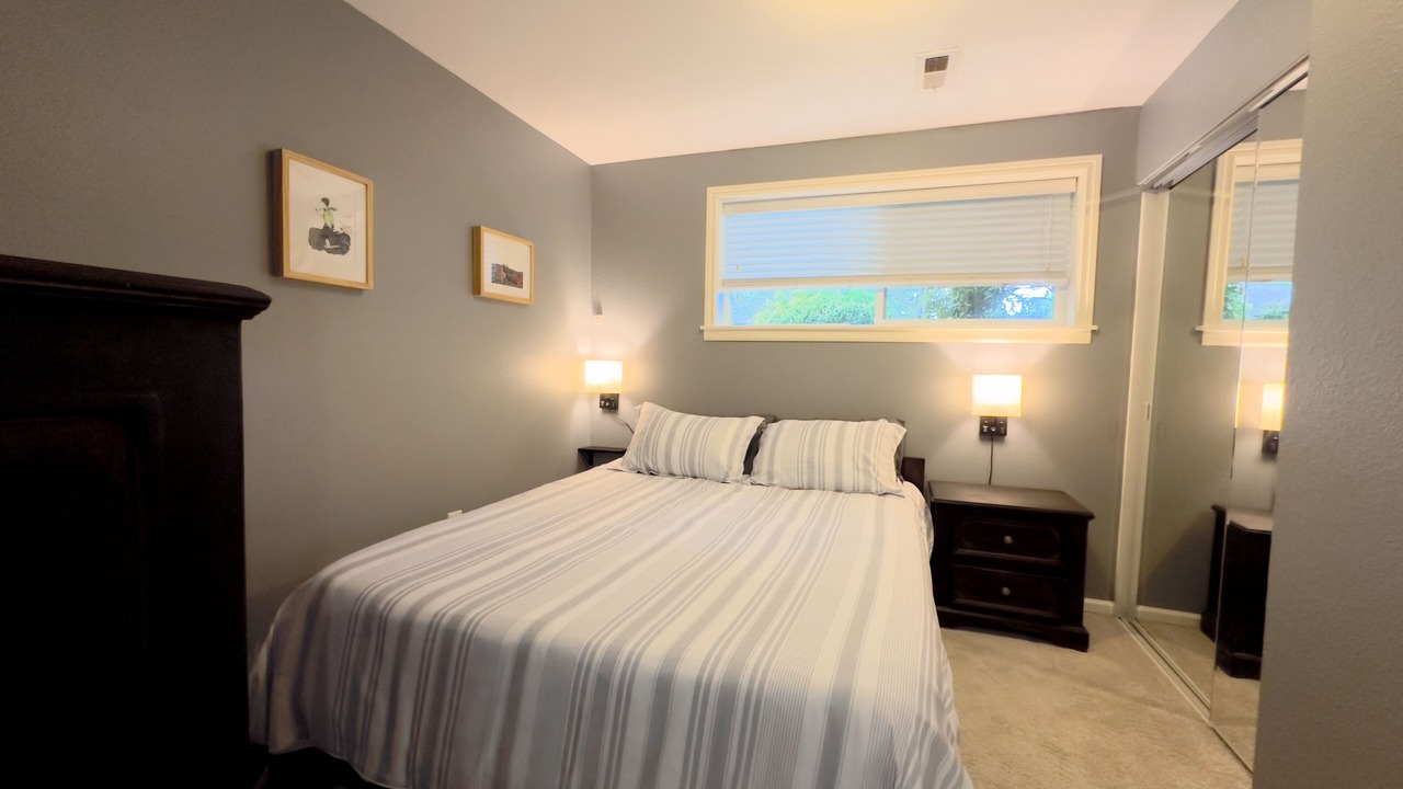 Photo of Bedroom in Inglewood-Finn Hill
