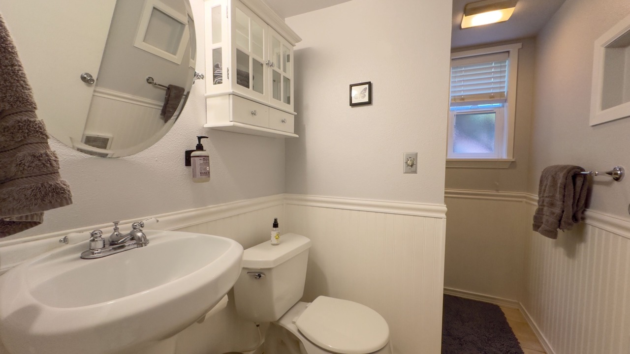 Photo of Bathroom in Inglewood-Finn Hill