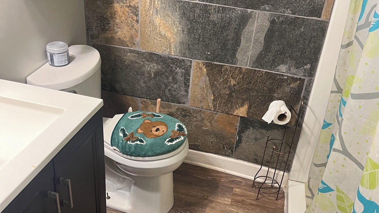 Photo of Bathroom in Downtown Columbus