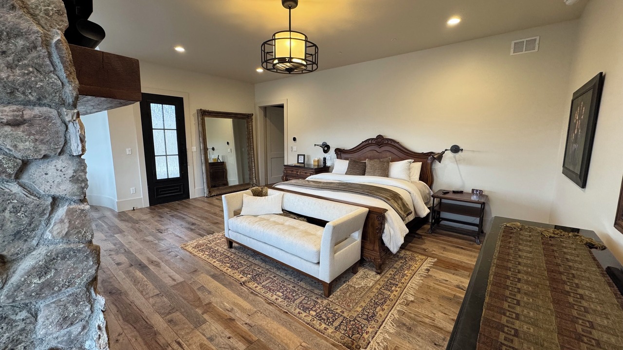 Photo of Bedroom in Grand Lake