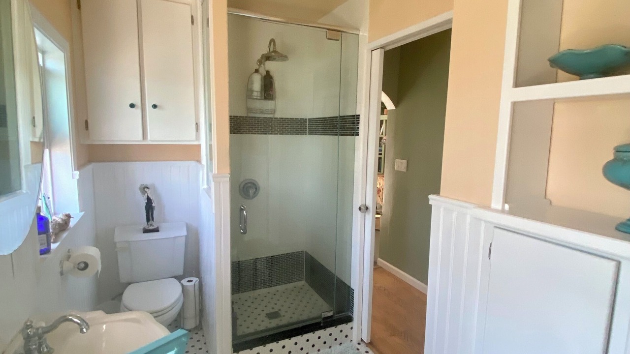 Photo of Bathroom in Silver Lake