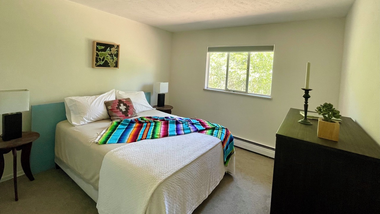 Photo of Bedroom in Jamestown