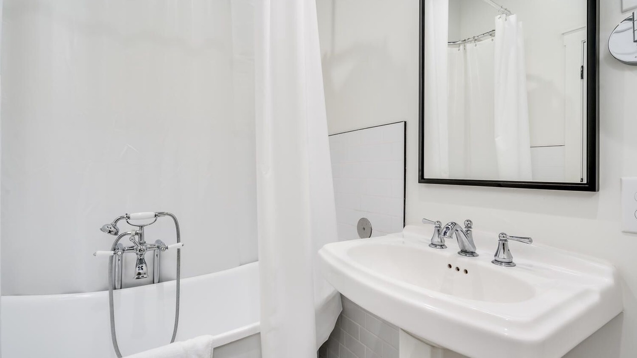 Photo of Bathroom in West End