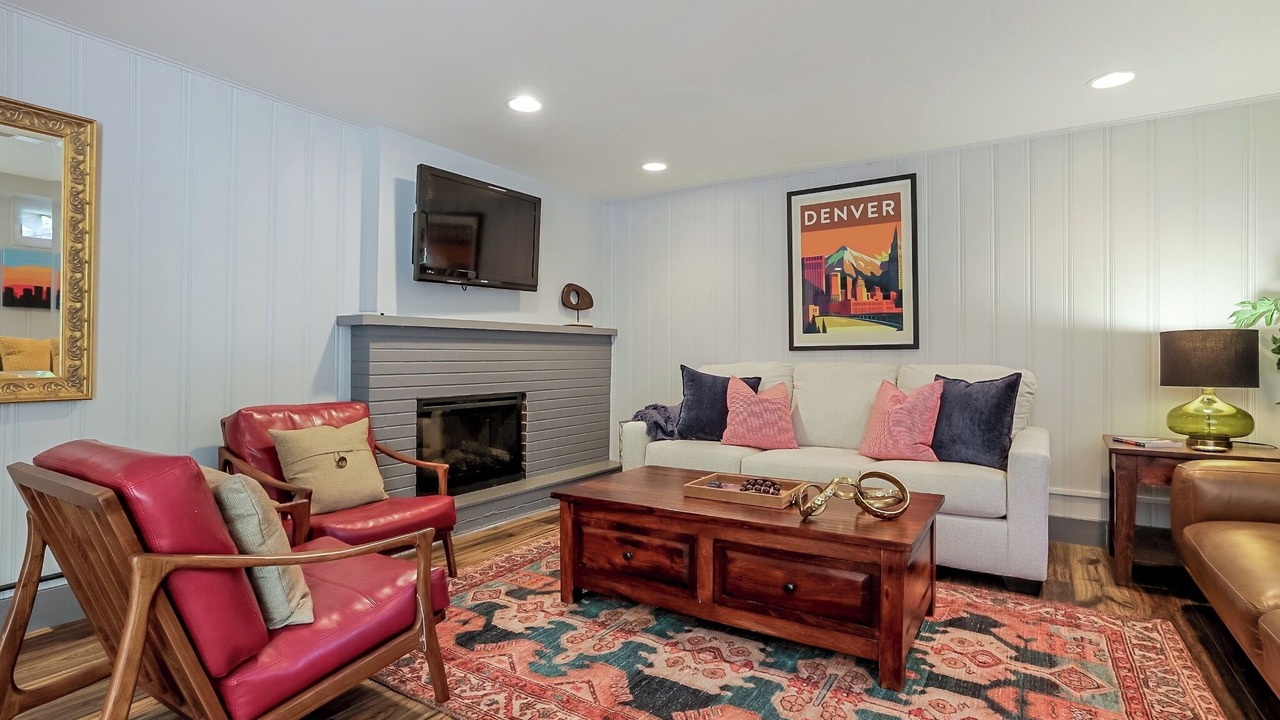 Photo of Livingroom in Virginia Village