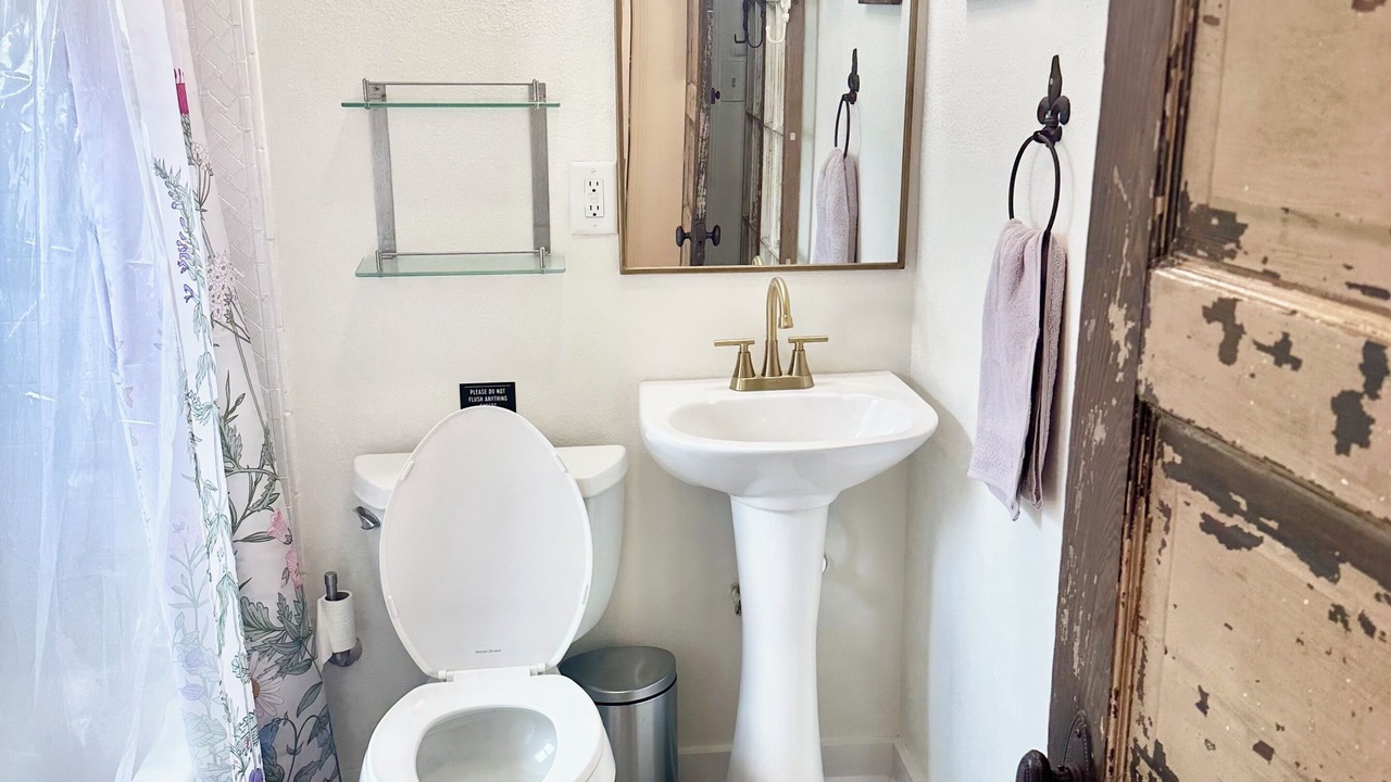 Photo of Bathroom in Fairgrounds