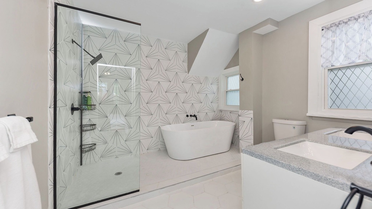 Photo of Bathroom in Mount Auburn