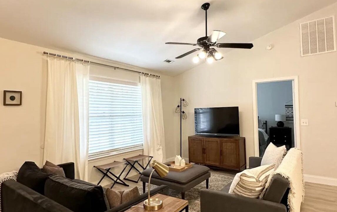 Photo of Livingroom in Boiling Springs