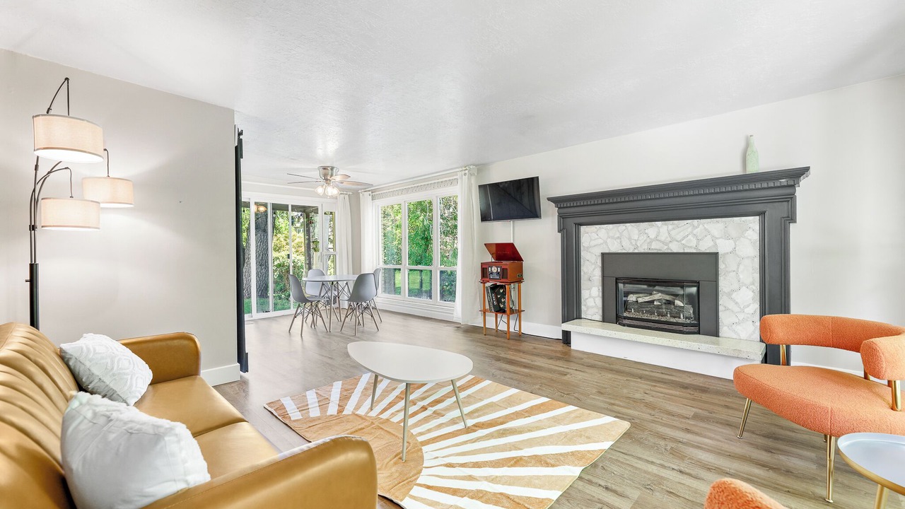 Photo of Livingroom in Farmington