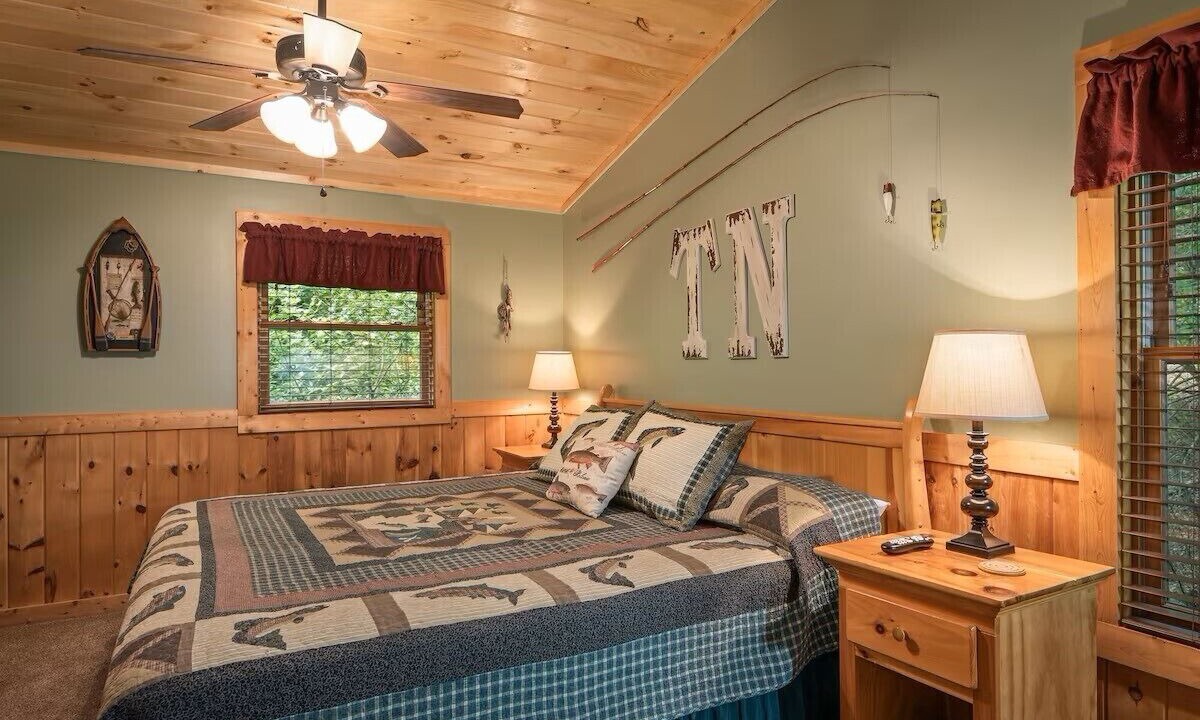 Photo of Bedroom in Black Bear Falls