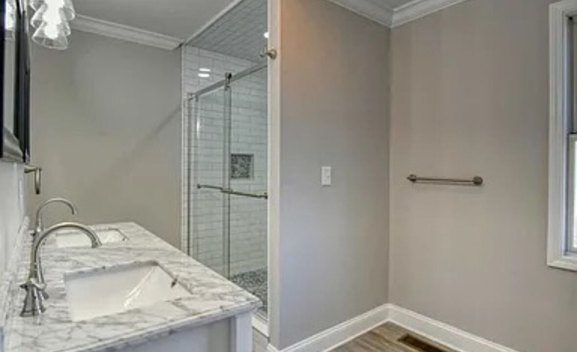 Photo of Bathroom in Lenoir City