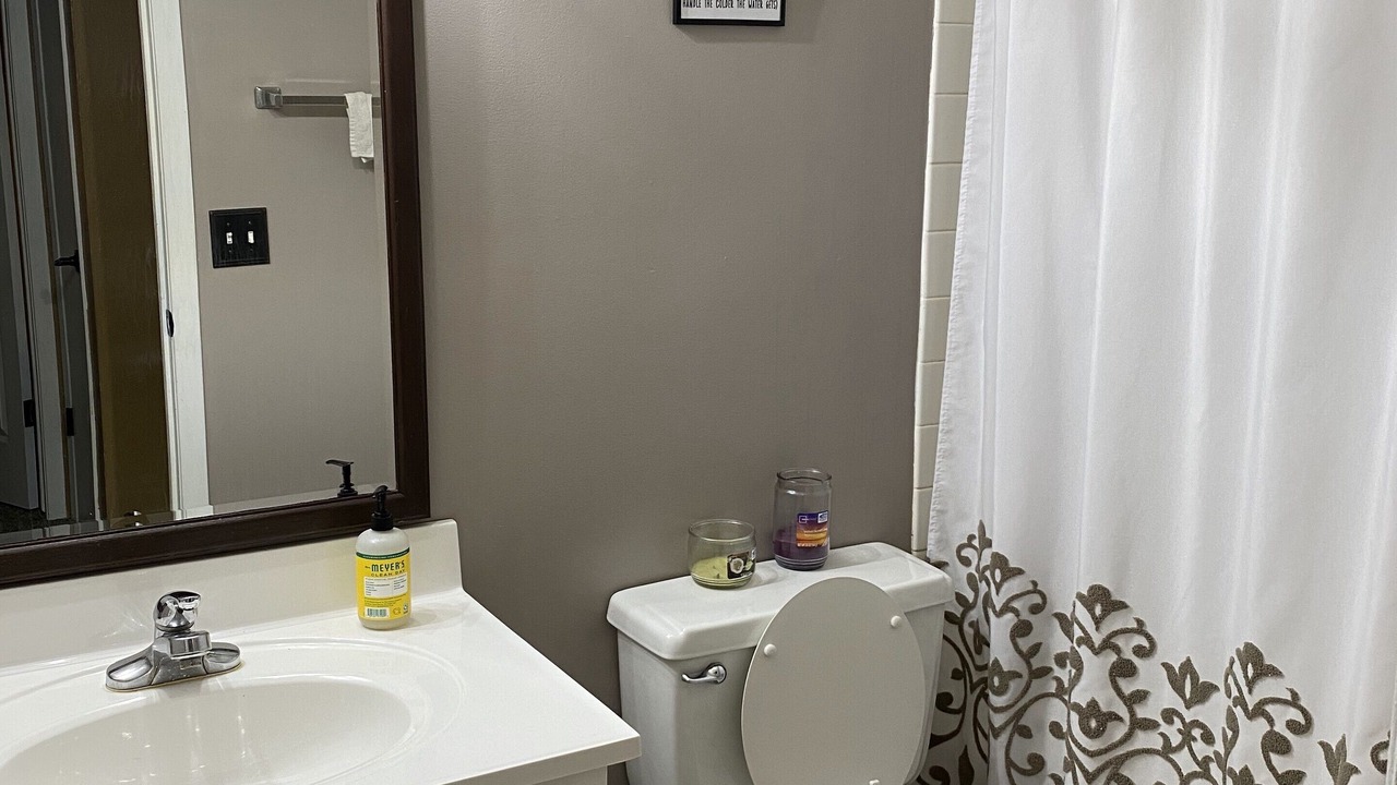 Photo of Bathroom in North Central Westminster