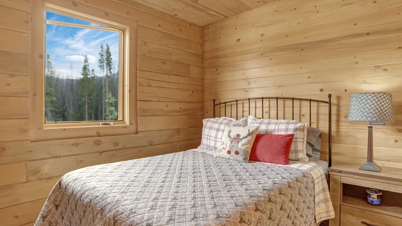 Photo of Bedroom in Eagle County
