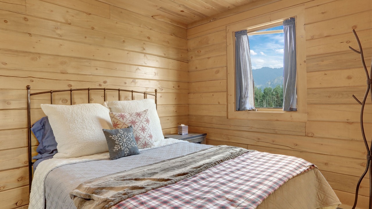 Photo of Bedroom in Eagle County