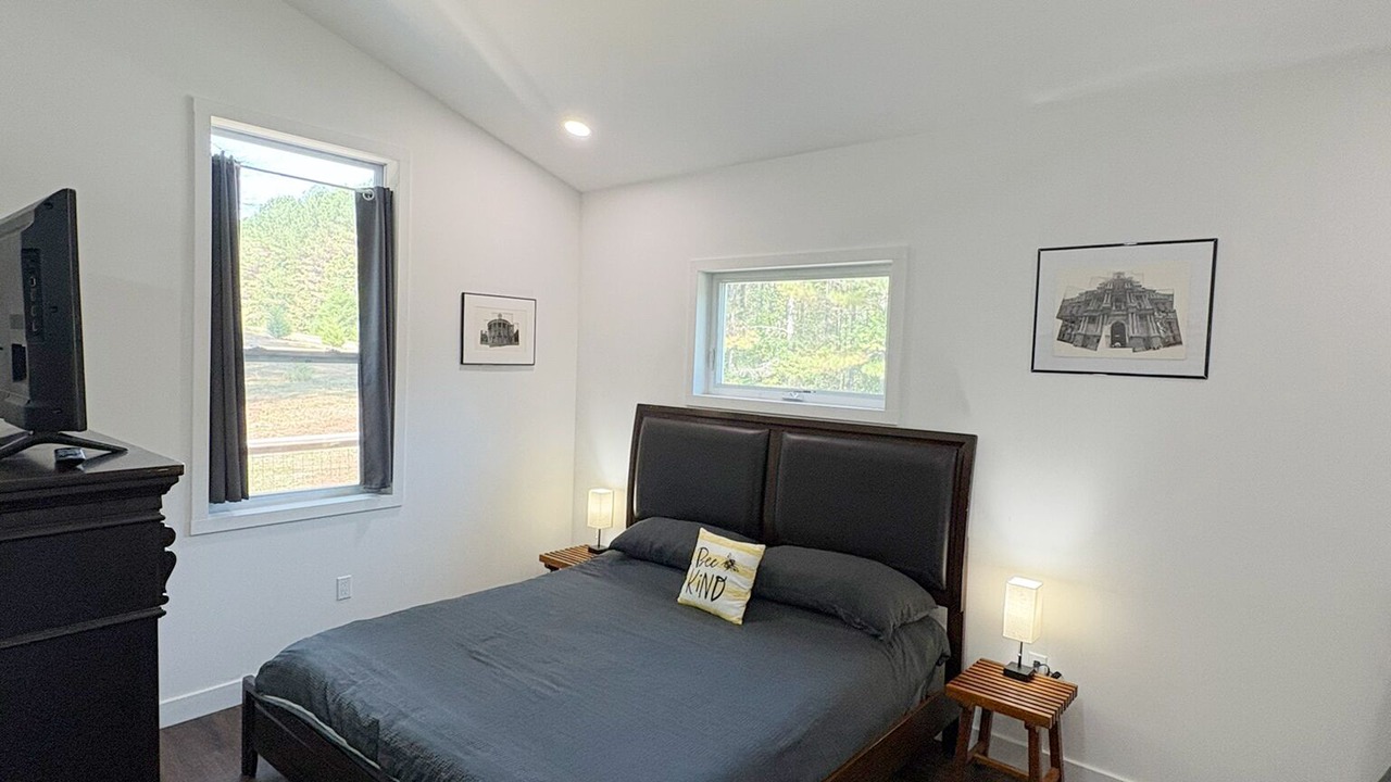 Photo of Bedroom in Summertown