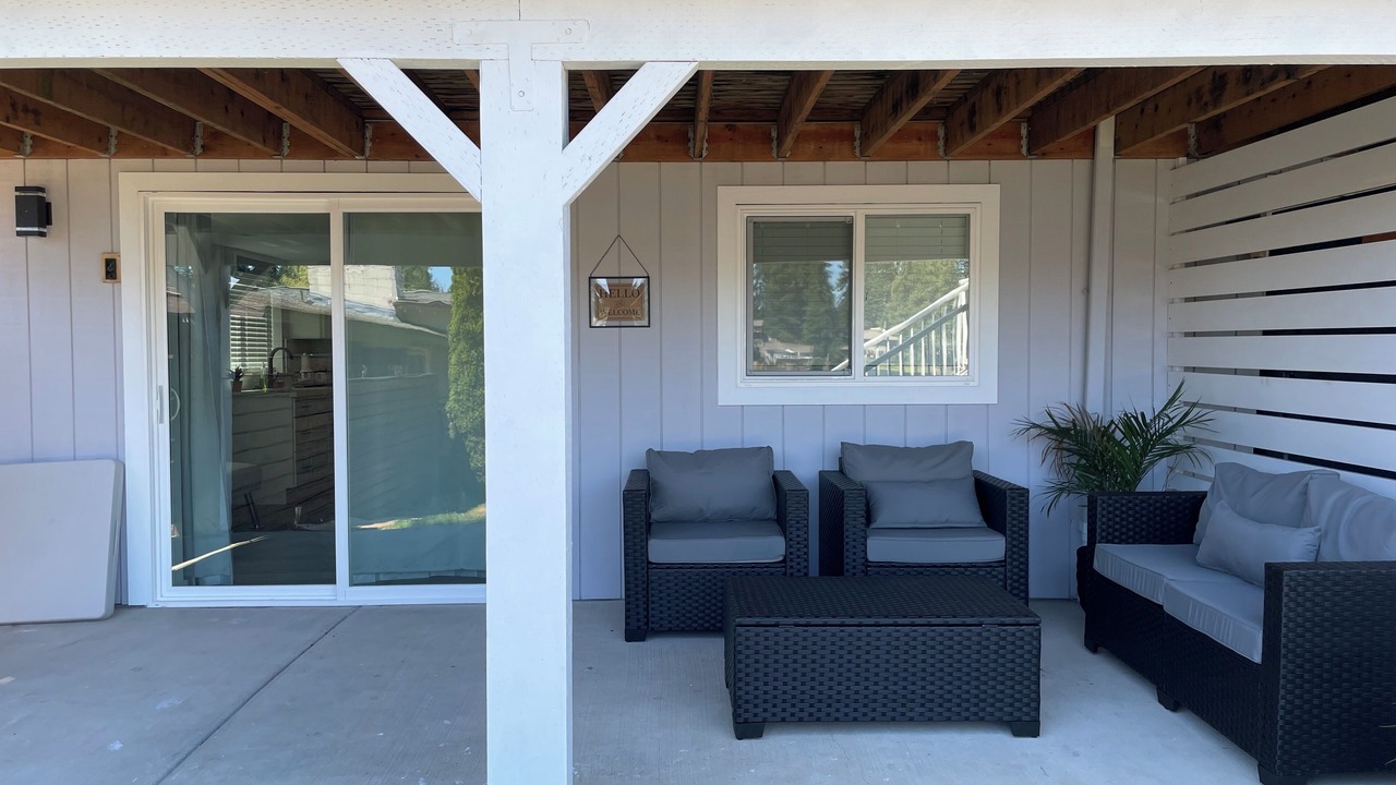 Photo of Patio Balcony in Picnic Point-North Lynnwood