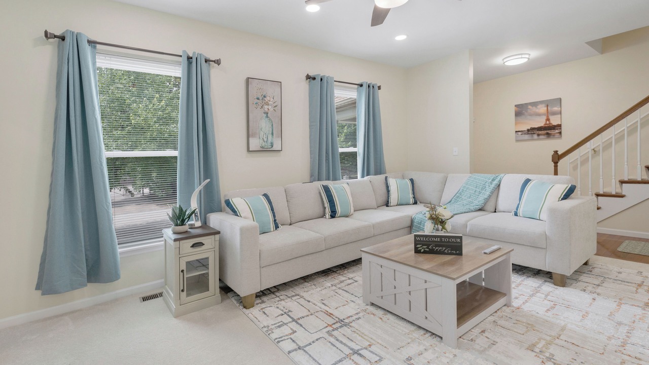 Photo of Livingroom in Central West End