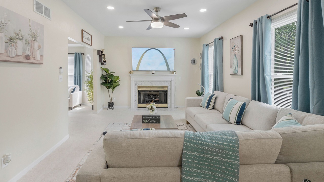 Photo of Livingroom in Central West End