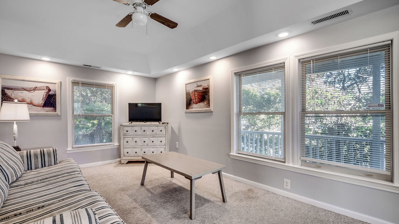 Photo of Livingroom in Golden Mile